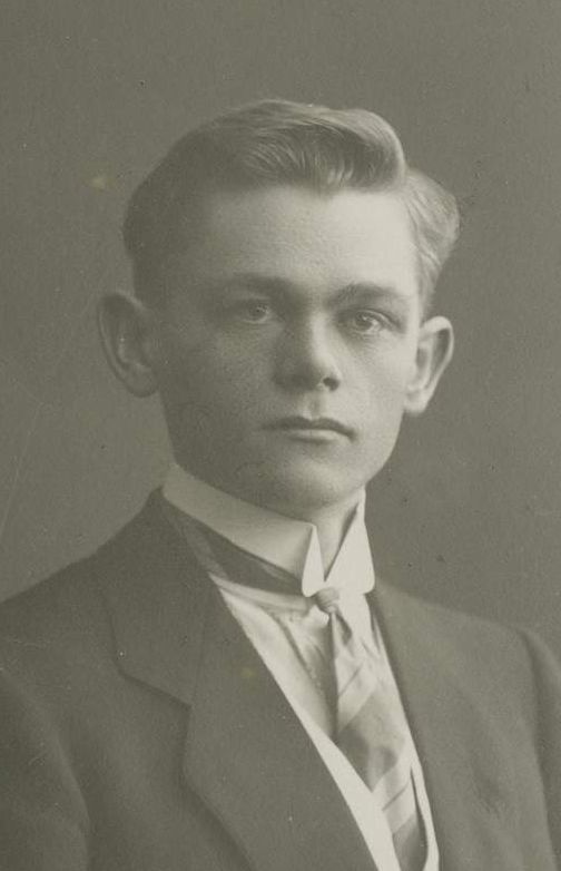 John R Nielson Jr. (1888 - 1951) Profile